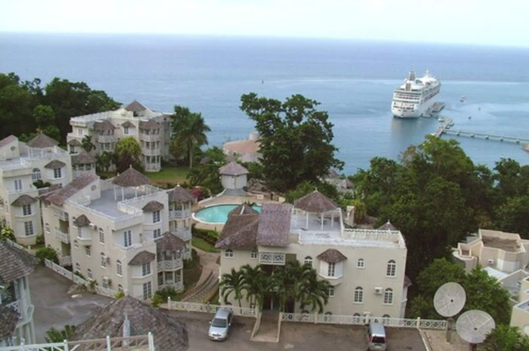 Skycastles Condominiums オーチョ・リオス エクステリア 写真